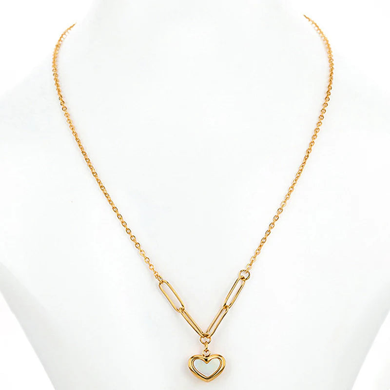 Liora Heart Necklace - Anti Tarnish