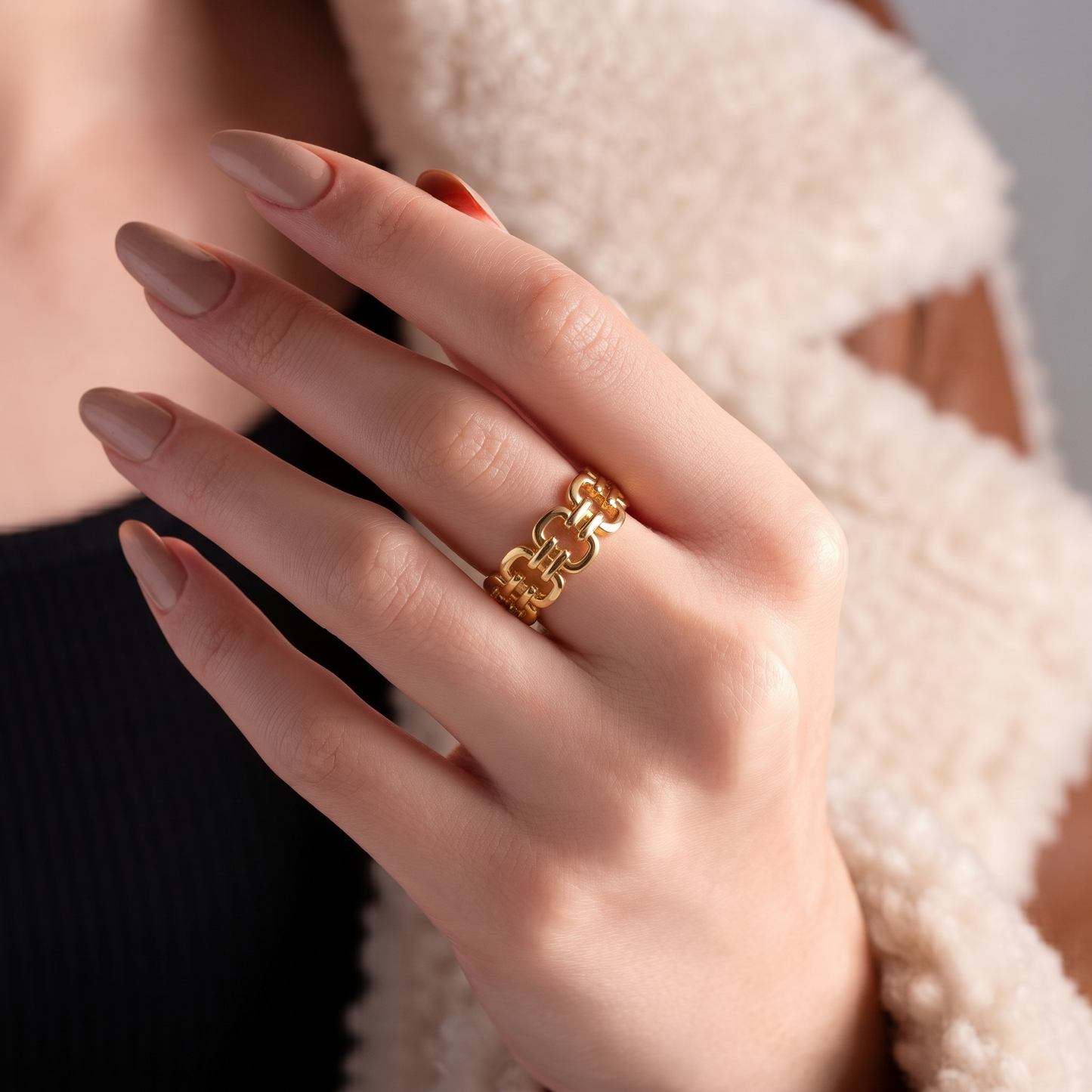 Golden Link Ring (Adjustable Size)