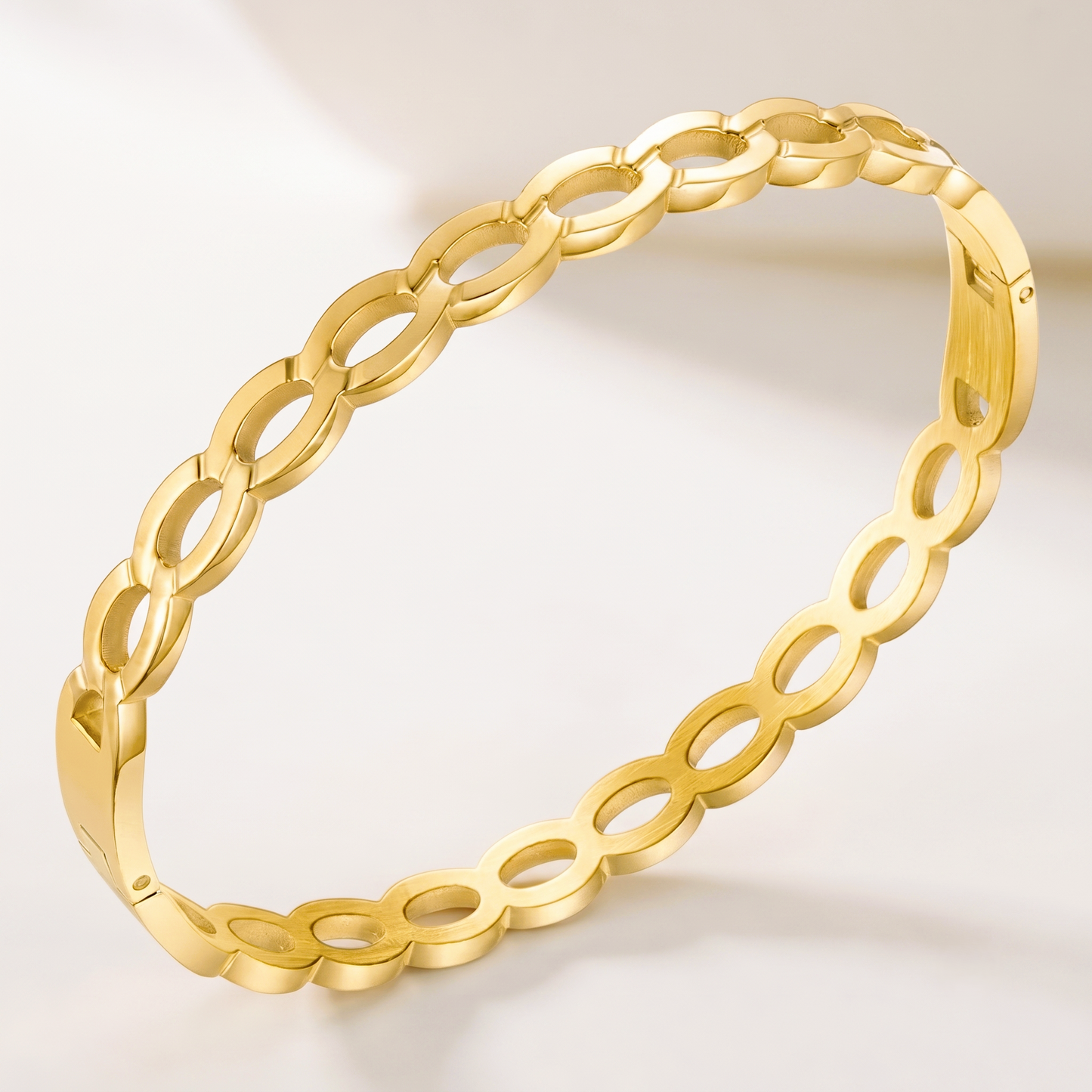 Oval Link Gold Kada Bracelet