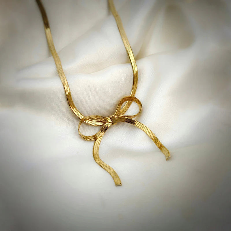 Golden Tie of Love Necklace -Anti Tarnish