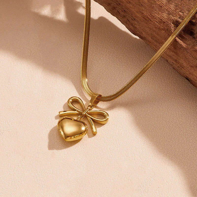 Love Knot Heart Necklace-Anti Tarnish