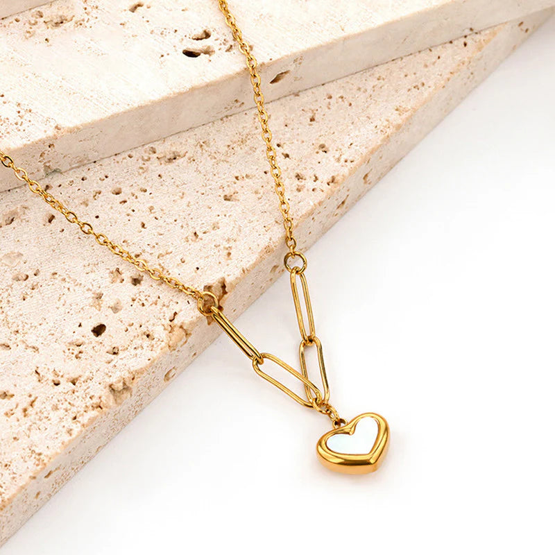 Liora Heart Necklace - Anti Tarnish