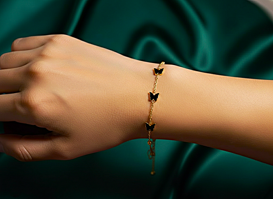 Tiny Flutter -Chain Bracelet