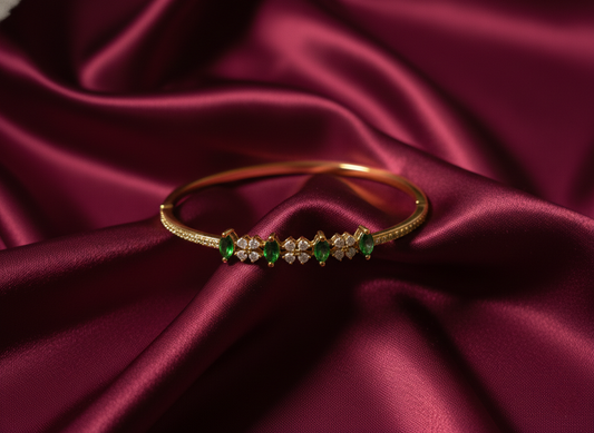 Emerald Poise – Bangle Bracelet