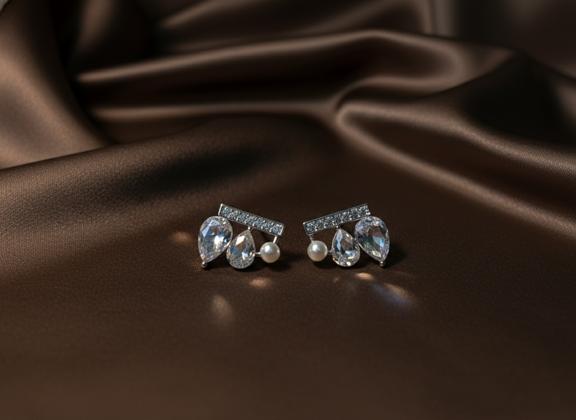 Lumi Pearl Studs